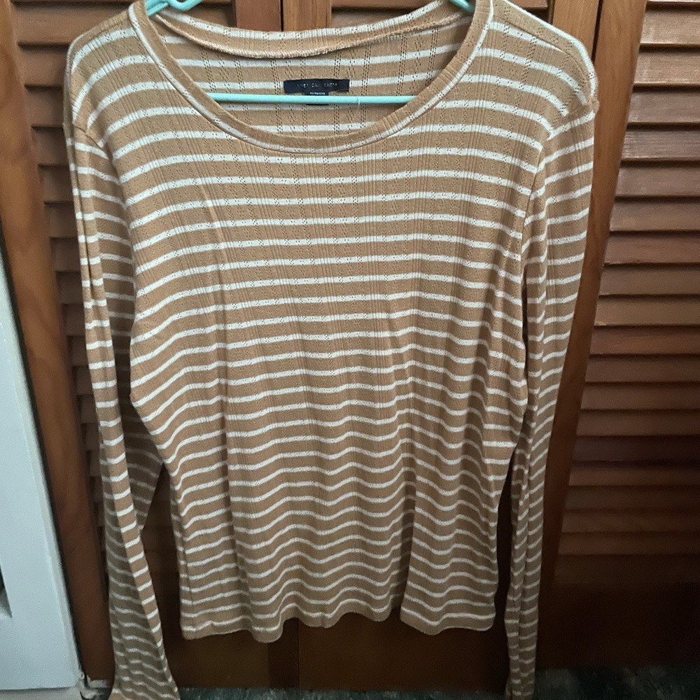 American eagle long sleeve.
